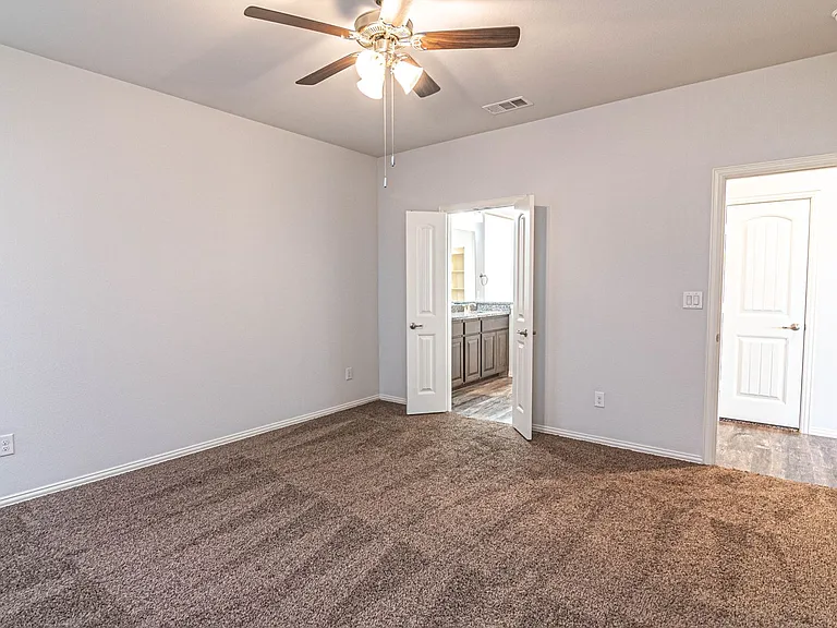 1219 Santa Clara Dr — Photo 4