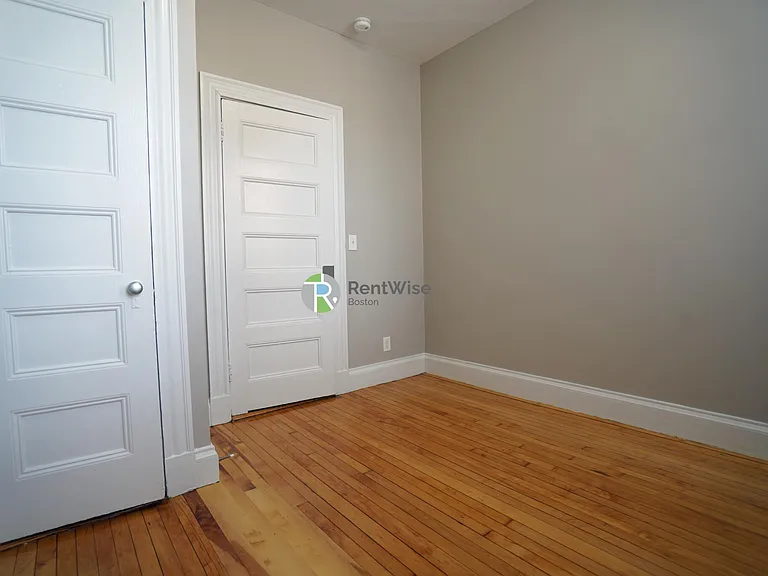76 Gardner St #C1 — Photo 20