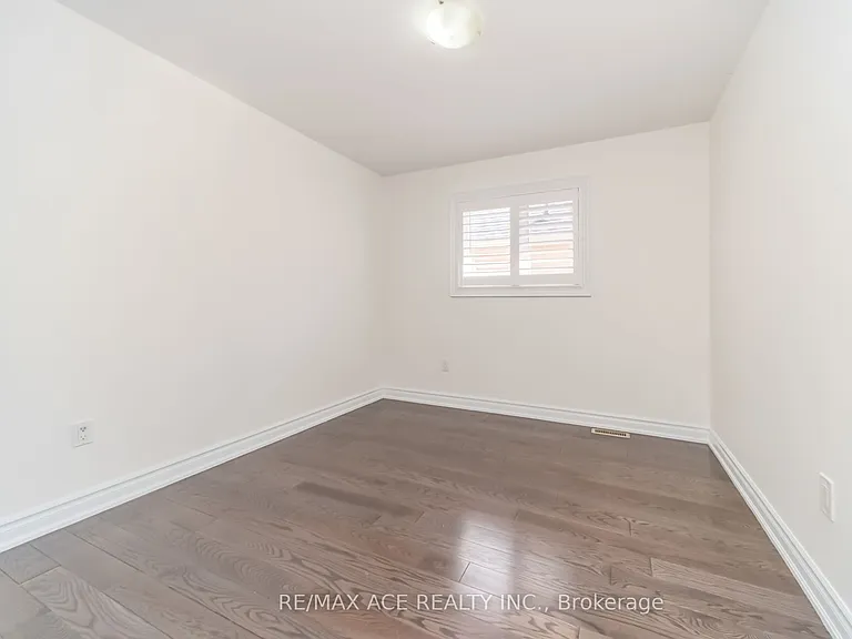 86 Treasure Dr #MAIN — Photo 24