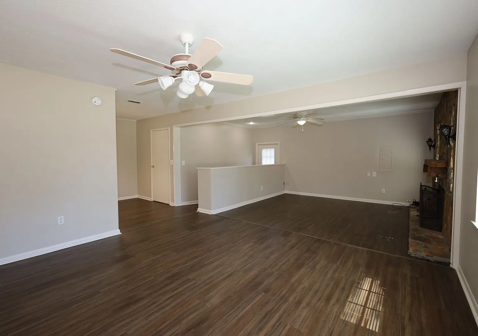 307 E Stanfill Street — Photo 2