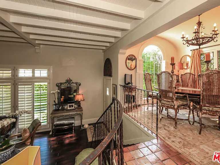 1367 N Beverly Dr — Photo 13
