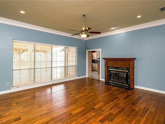 4th image of 1829 Emberwood Cir