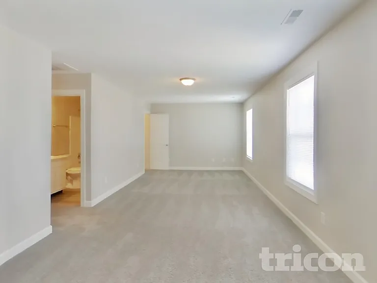 2990 Parkview Dr — Photo 16