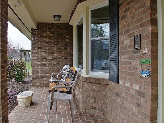 5th image of 109 Smyth Dr
