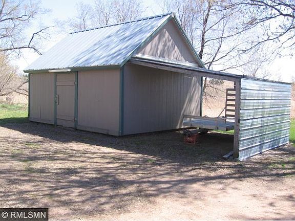 3rd image of 925 192nd Ave