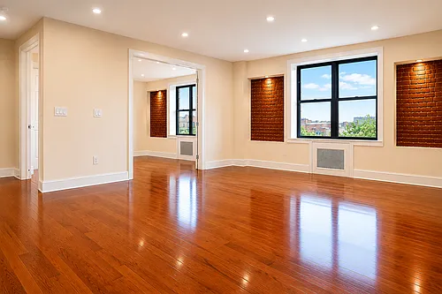 3489 Broadway #26 Photo 1