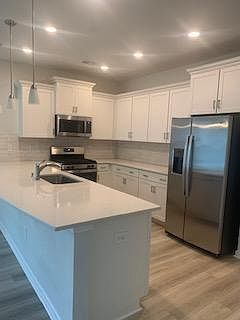 4th image of 286 Portofino Dr