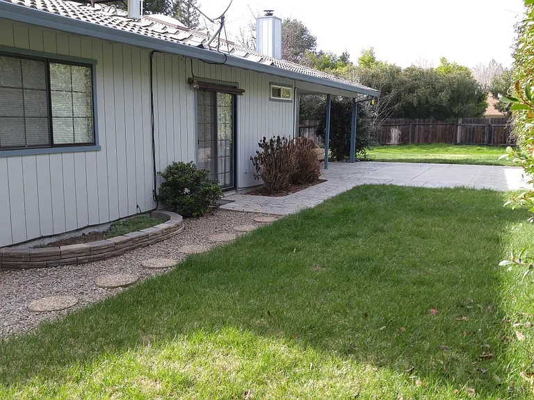 6827 Creekside St — Photo 18