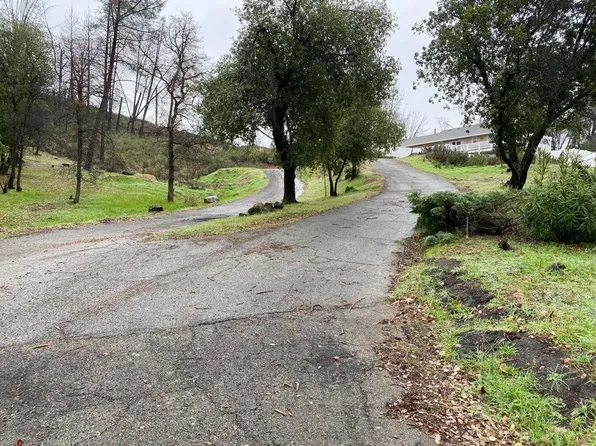 13839 Old Oregon Trl, Redding, CA 96003