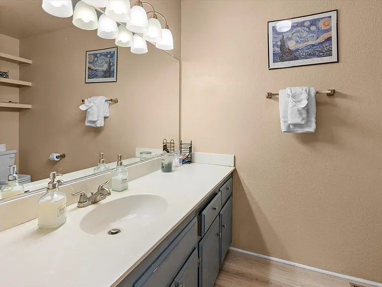 619 Summit Blvd — Photo 12