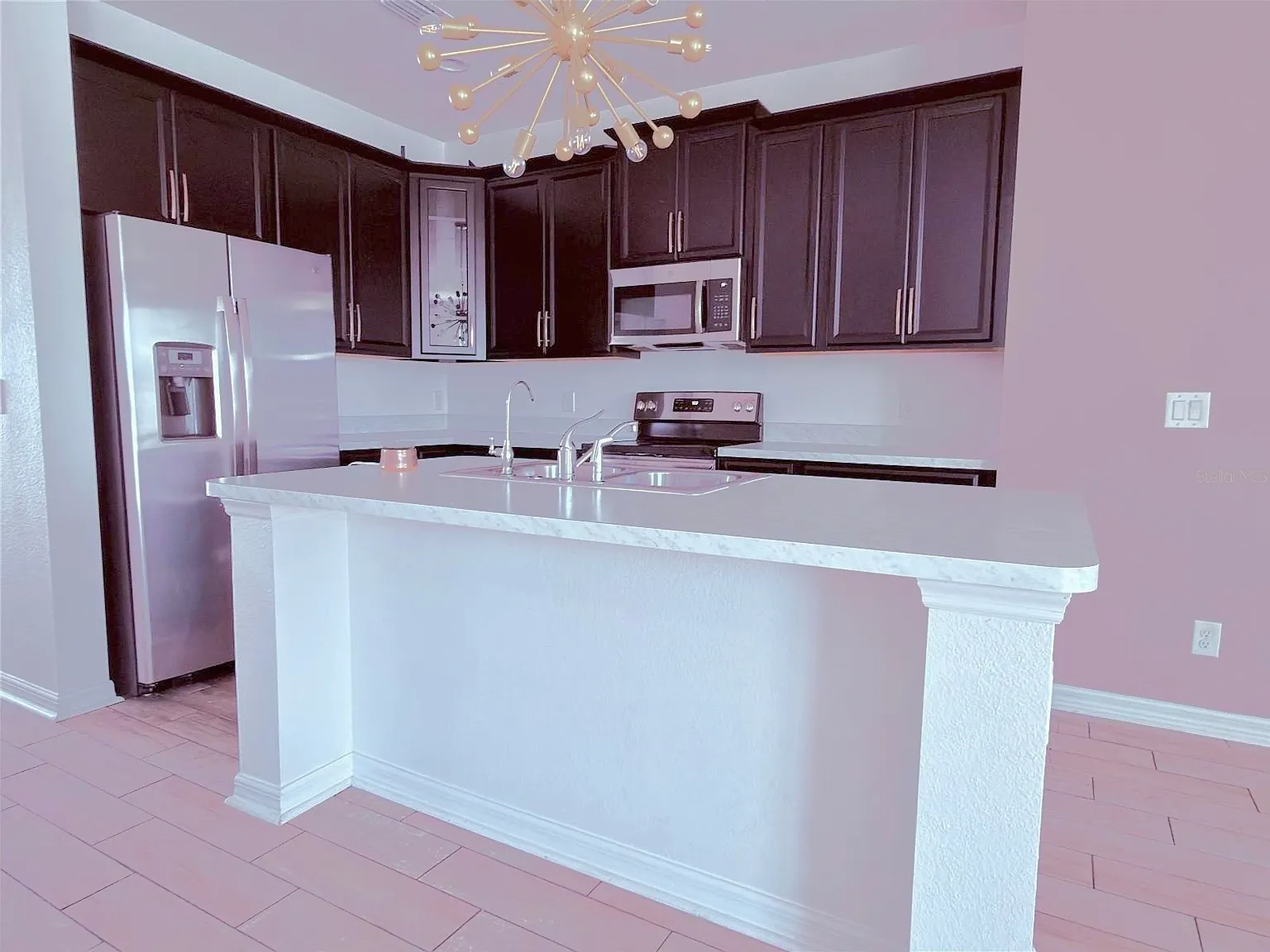 3 bed, 1547 sqft, $2,100 — Photo 2