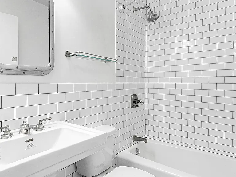 330 E 39th St #16H — Photo 11