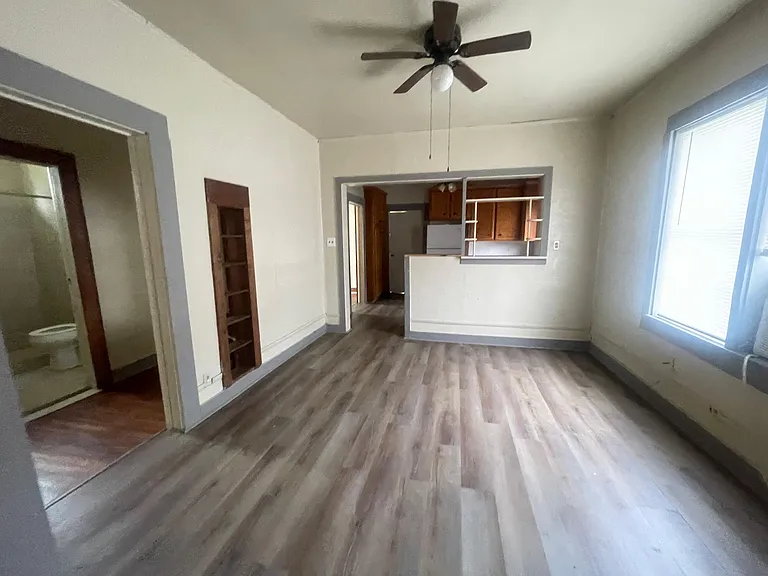 5115 N Main St — Photo 5