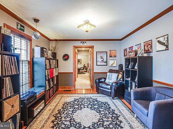 5th image of 7339 Woodstone Ct