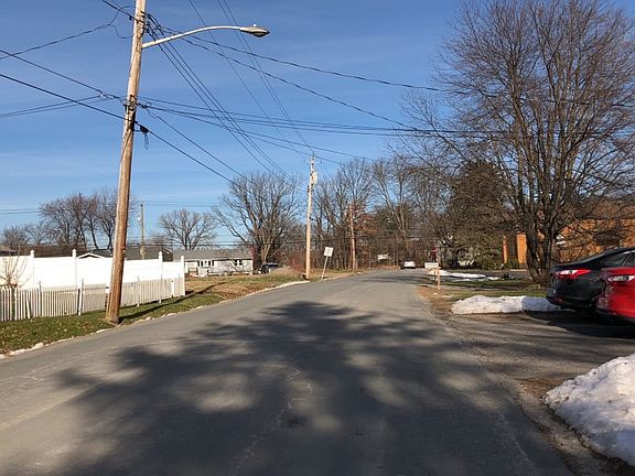 5th image of 25 Belmont Ave