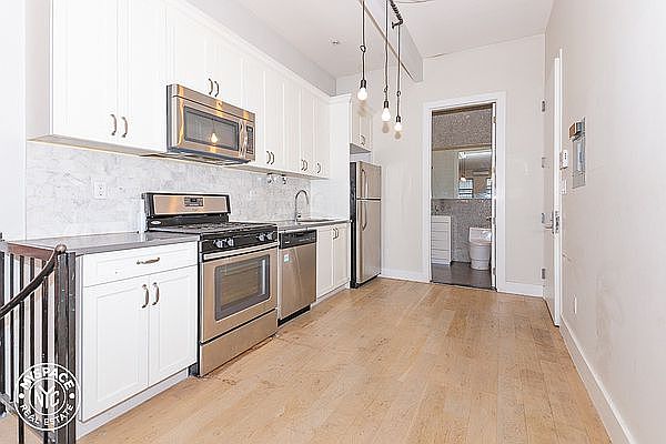 1st image of 1090 Bedford Ave APT 5