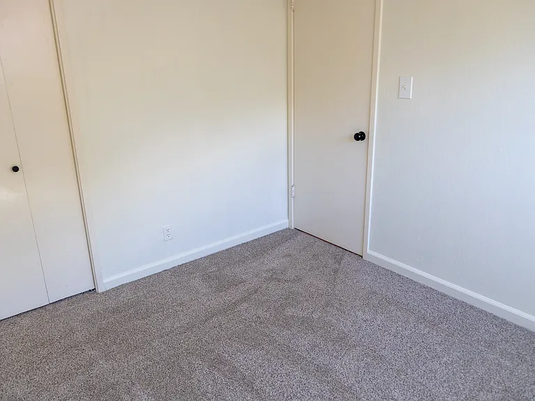 3803 Yellowstone Ct — Photo 25