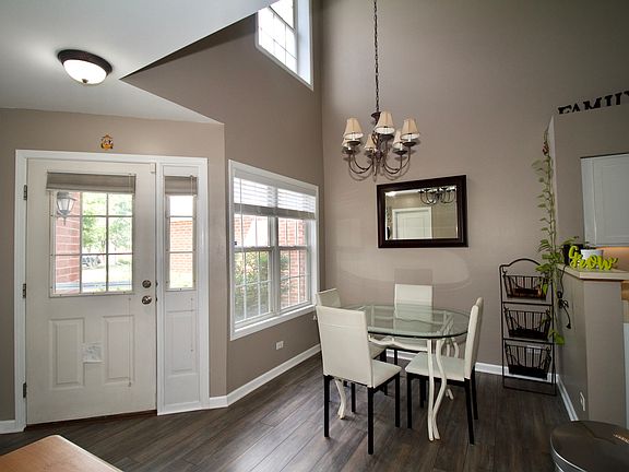 3rd image of 1403 Ashbury Ln Unit 1403