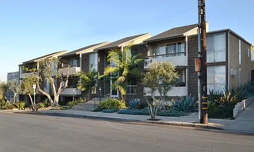 Pier Apartments — Photo 1