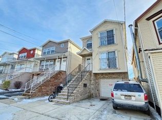 226 S 5th St, Elizabeth, NJ 07206