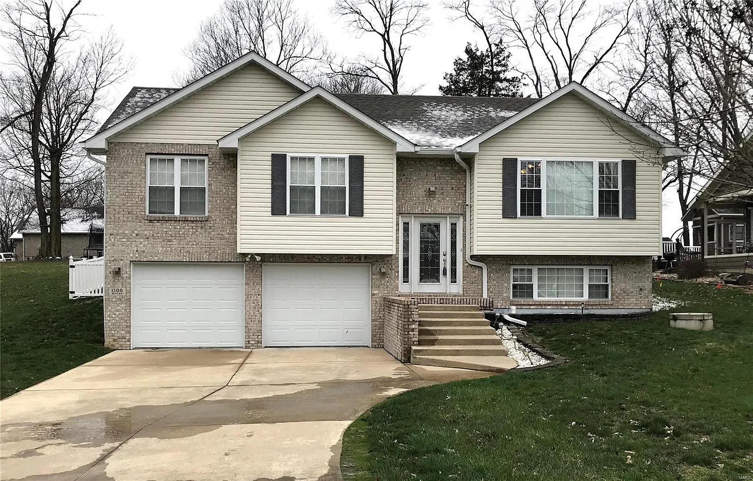 1388 Biscay Dr photo 1