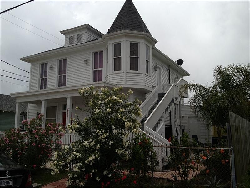 1st image of 2111 26th St