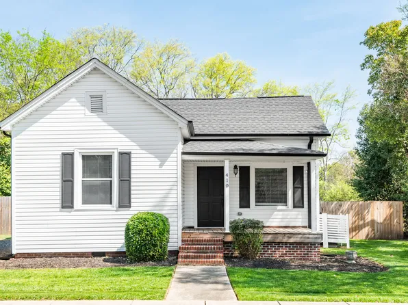 410 Park Ave, Pineville, NC 28134