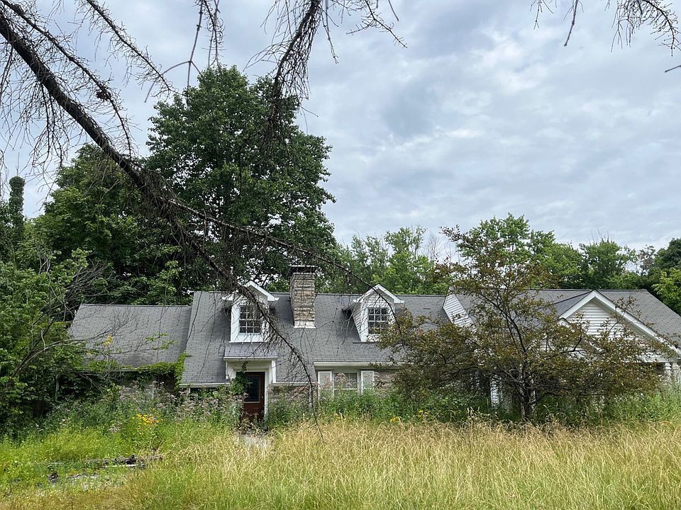 1st image of 5950 E 56th St