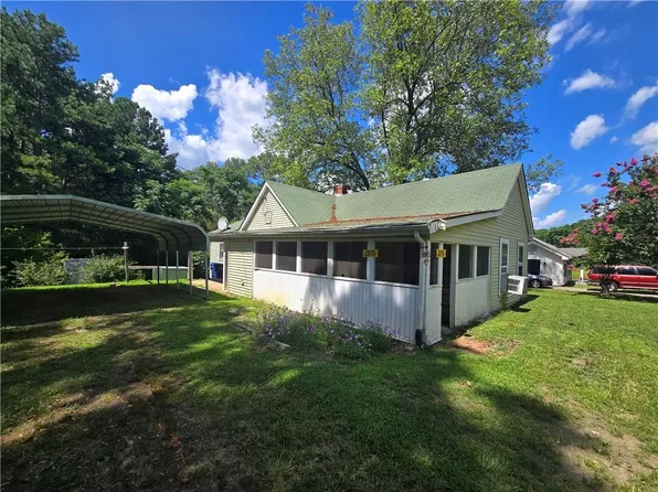 288 7th Ave, Winder, GA 30680