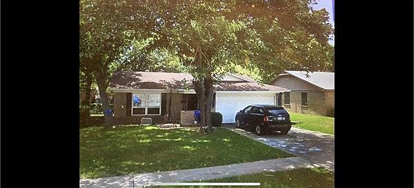 1st image of 121 Dogwood Dr