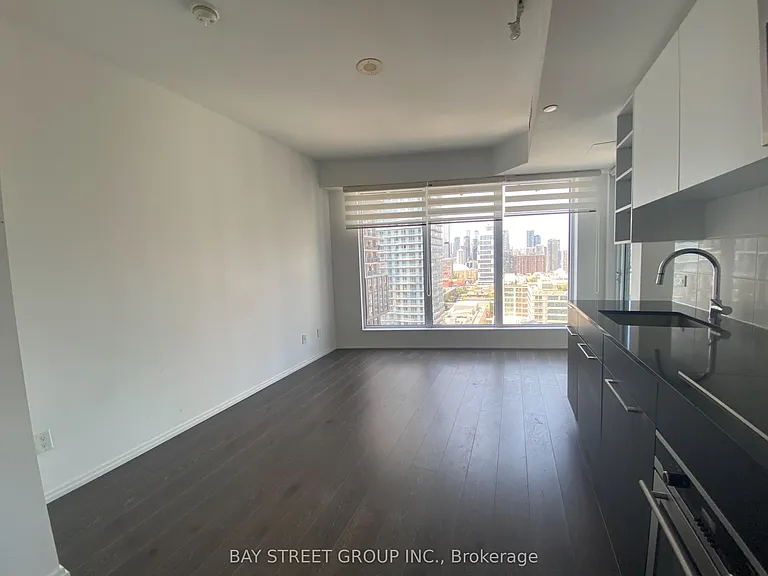 68 Shuter St #2709 — Photo 12