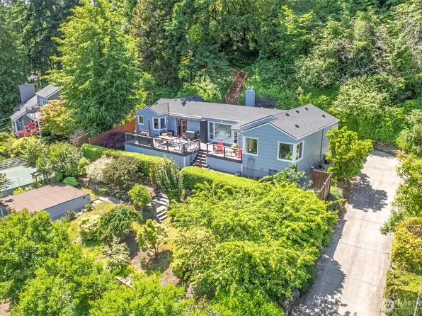 13221 42nd Avenue NE, Seattle, WA 98125