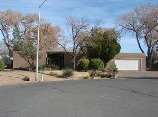 3021 La Mancha Ct NW, Albuquerque, NM 87104