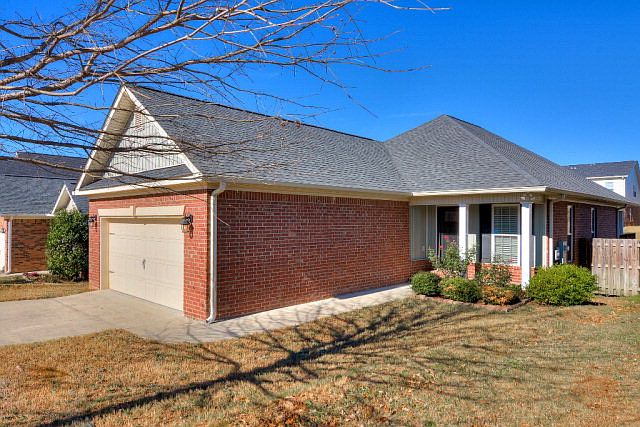 1st image of 1081 Grove Landing Ln