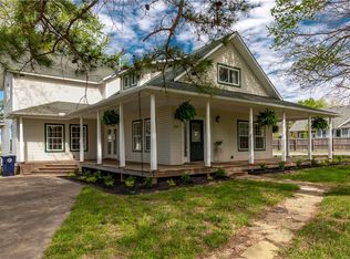 212 Holmes St, Prairie Grove, AR 72753