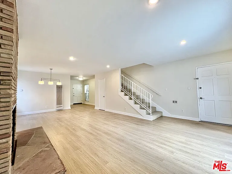 1552 Berkeley St #1 — Photo 4