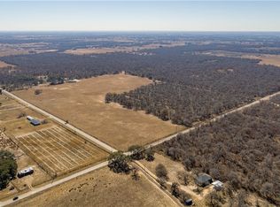 1387 County Road 304, Floresville, TX 78114