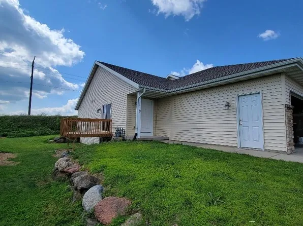 1119 Temple Dr, Mount Horeb, WI 53572