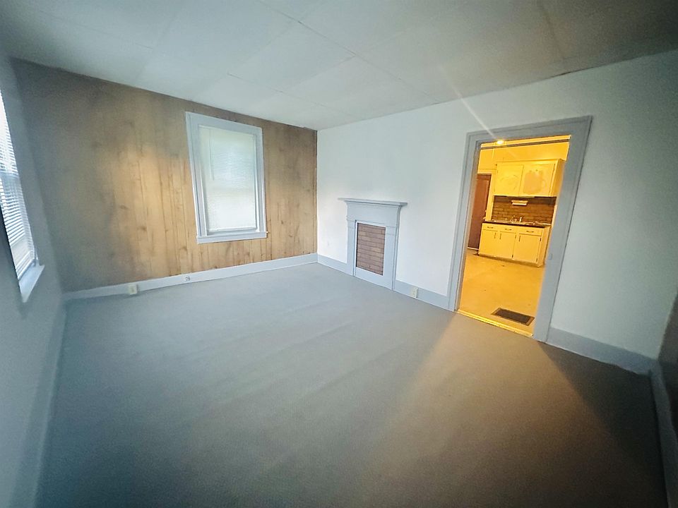 320 W Montgomery St 1, Johnstown, NY 12095 Zillow