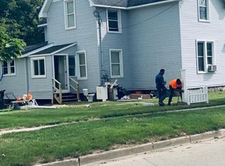 965 Henry St, Lake Geneva, WI 53147