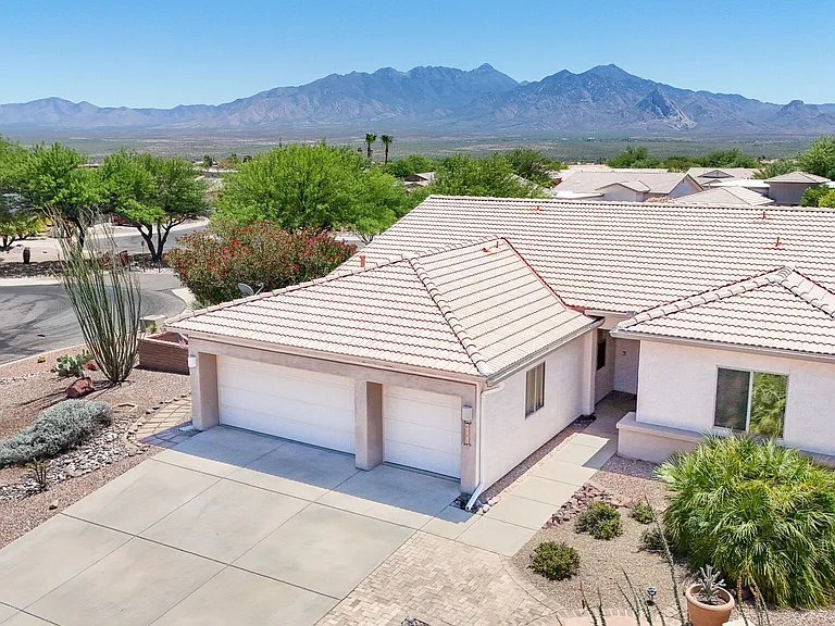 4579 S Camino Del Tejon — Photo 2
