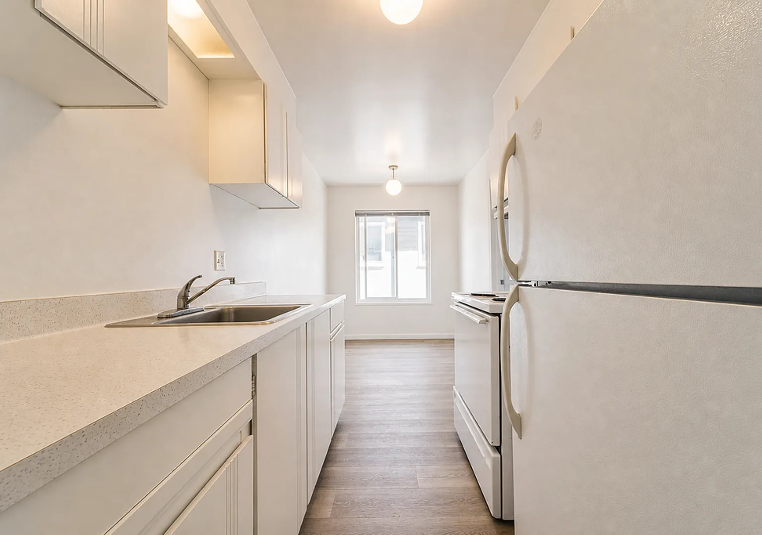 2540 College Ave — Photo 4