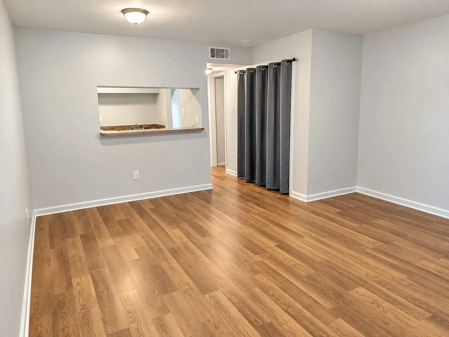 3 bed, 2.0 bath, 1194 sqft, $1,500 — Photo 2