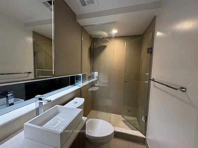215 Queen St W #1202 — Photo 11