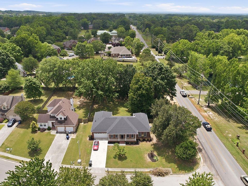 1st image of 100 Pebble Brook Cir
