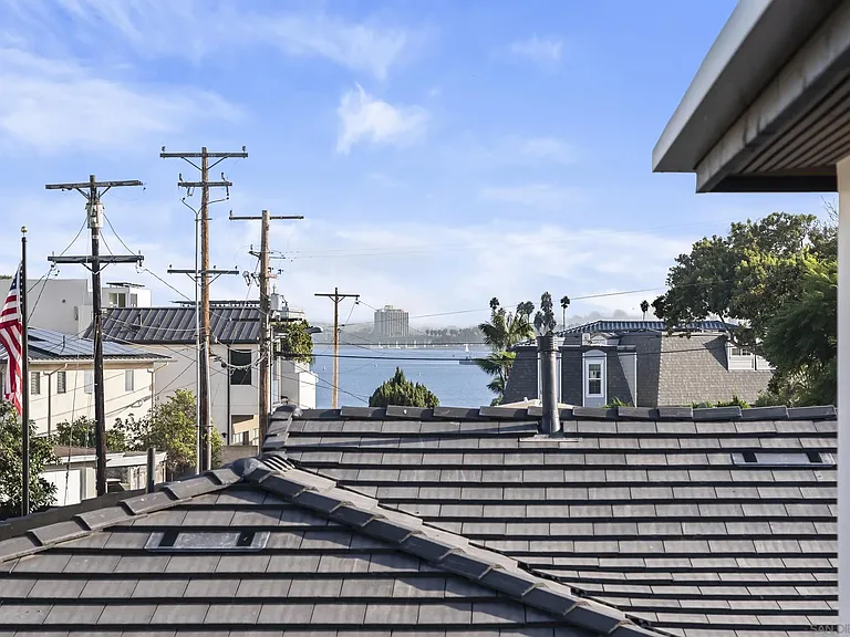 952 Pacific Beach Dr — Photo 30