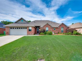 526 Baylor Dr, Greenville, TX 75402