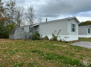 7 Oxbow Dr, Lewiston, ME 04240