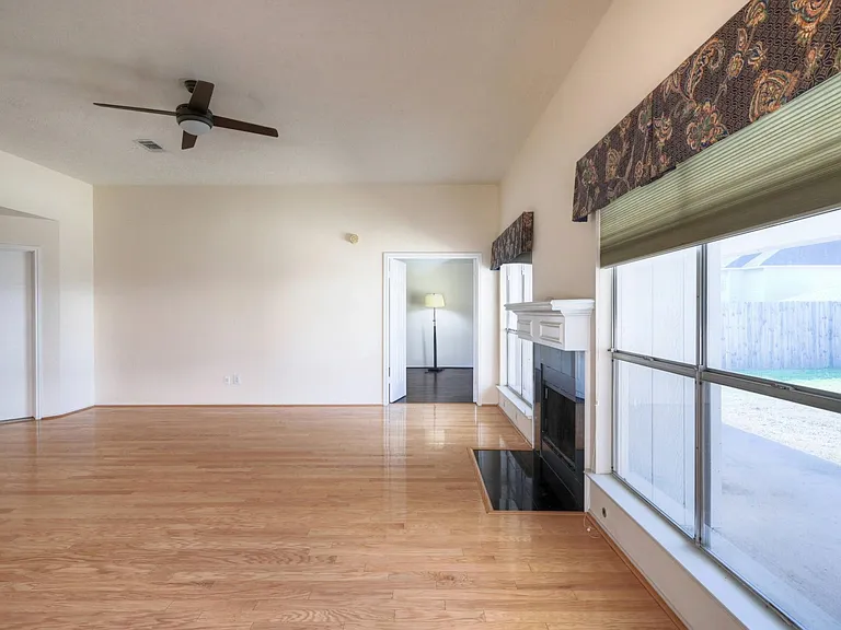 1226 Berrystone Trl — Photo 15