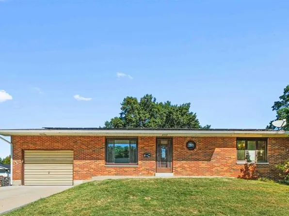 210 Hazel St, Troy, IL 62294